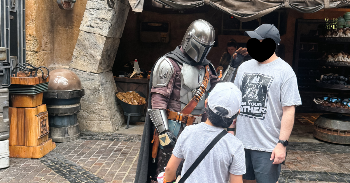 Mandalorian Meet & Greet, Star Wars: Galaxy's Edge, Hollywood Studios Mandalorian Meet and Greet, Black Spira Marketplace, Hollywood Studios